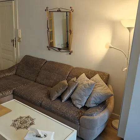 Cosy Au Centre De Lägenhet