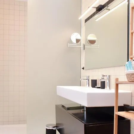 Edelsteine Im Herzen Der Stadt 4b By Interhome * Bryssel