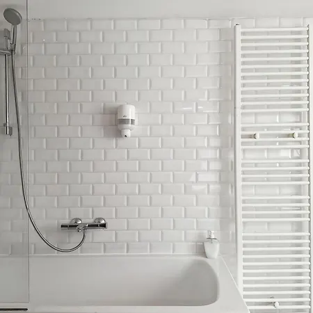 Апартаменты 3 Bedroom Self Check In For 7