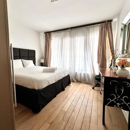 아파트 Sablon Centre Cozy For 4 People Near The Museums *