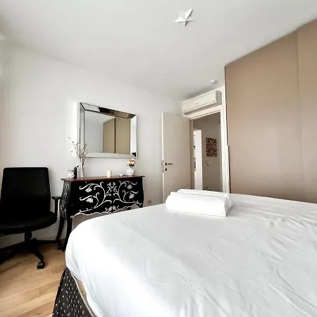 Sablon Centre Cozy For 4 People Near The Museums