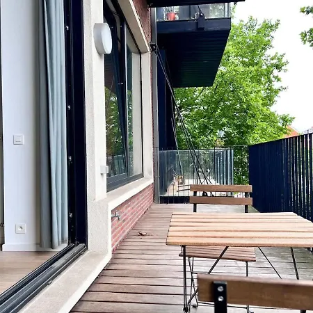 Bright Comfortable Loft In For 4 Lägenhet *