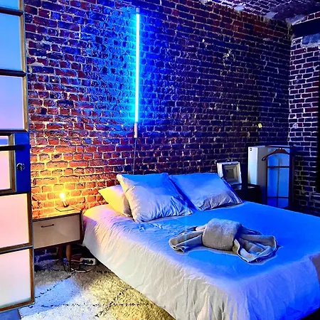 Beautiful Lovely Loft For 3 People From 3 Min To Manneken Pis 아파트
