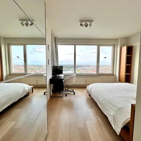 Skyline Retreat Penthouse In 220m Of Elegance 아파트 브뤼셀
