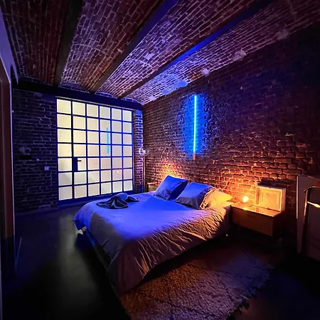 아파트 Beautiful Lovely Loft For 3 People From 3 Min To Manneken Pis *