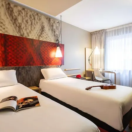 Ibis Centre 3* בריסל