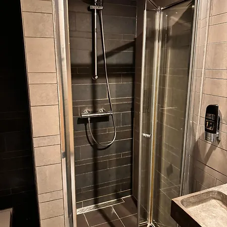 Brxxl 5 Centre