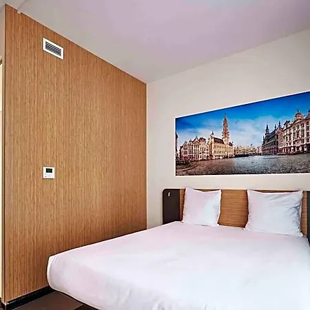 Hotel Easyhotel Centre