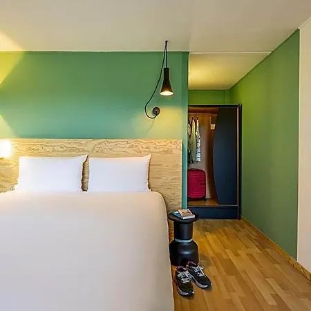 Greet Airport Zaventem Otel 3*