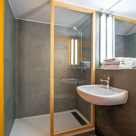 Greet Airport Zaventem Otel Brüksel
