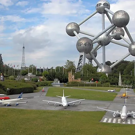 Greet Airport Zaventem Brüksel