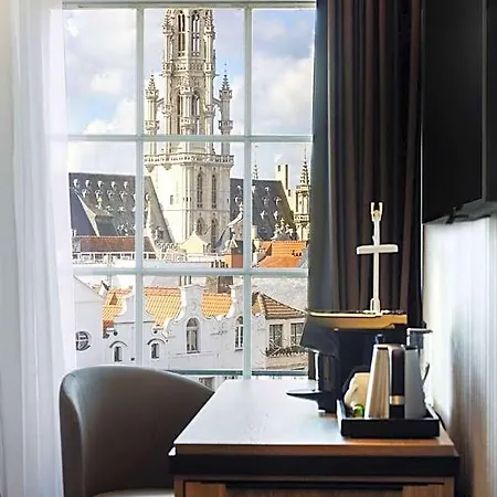 Hotel Nh Carrefour De L'europe 4*