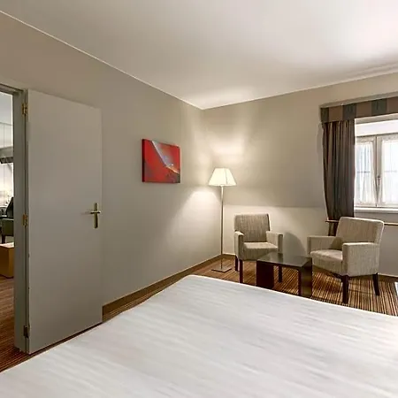 Nh Carrefour De L'europe Hotel Brussels