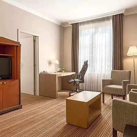 Hotel Nh Carrefour De L'europe