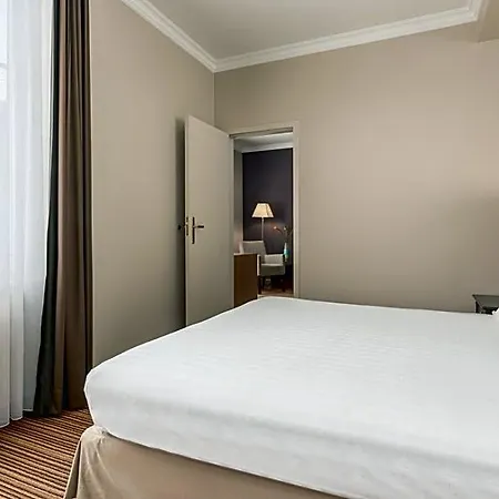 Hotel Nh Carrefour De L'europe Brussels