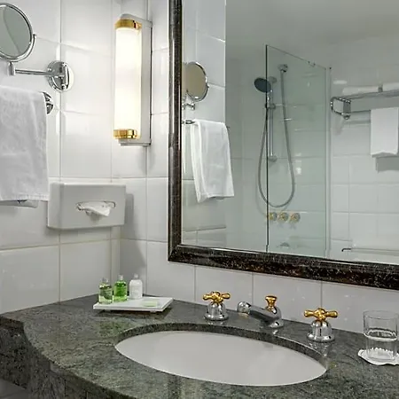 Hotel Nh Carrefour De L'europe 4*