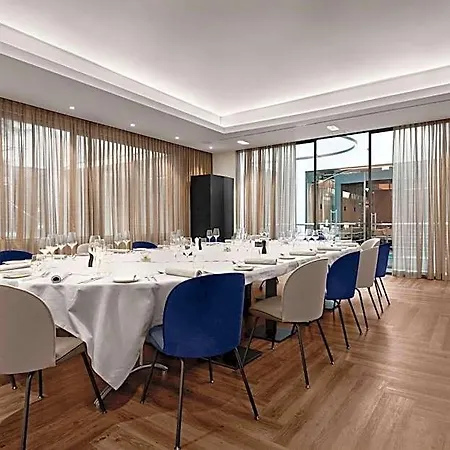 Nh Eu Berlaymont Отель 4*