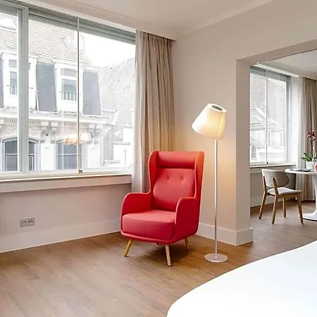 Hotel Nh Collection Centre 4*