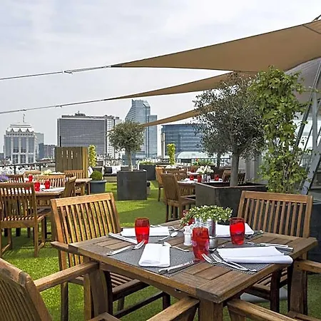Hotel Nh Collection Centre 4*