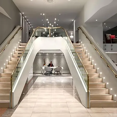 Nh Collection Centre Hotel 4*