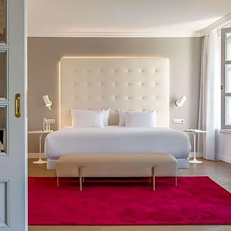 Hotel Nh Collection Grand Sablon 4*