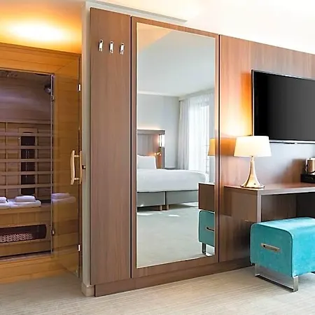 Courtyard By Marriott Eu 4*