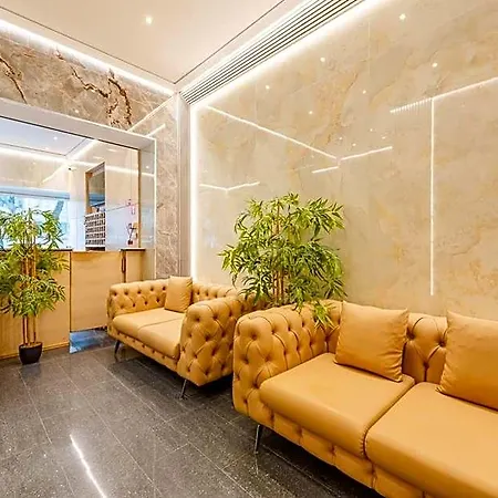 Barry Hotel