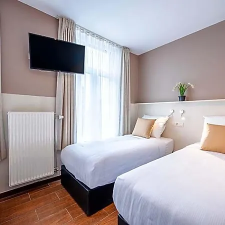Hotel Barry