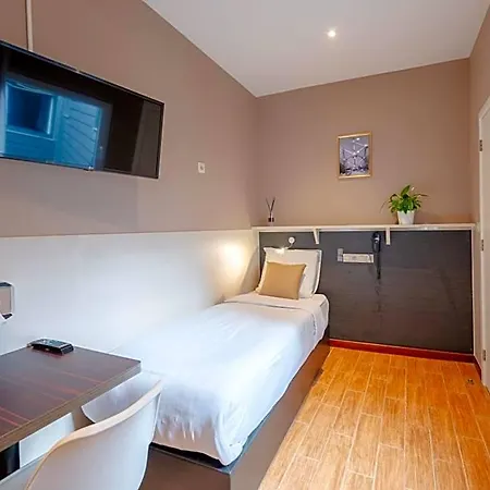 Barry Hotel
