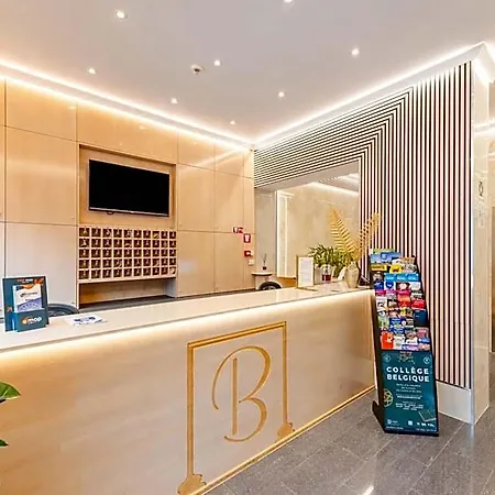 Barry Hotel 2*