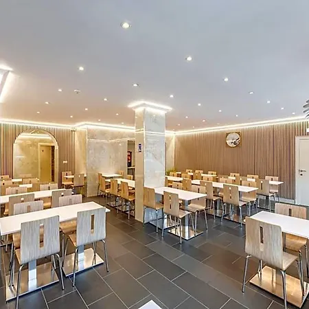 Barry Hotel