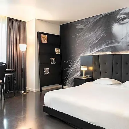 B-aparthotel Regent 4*