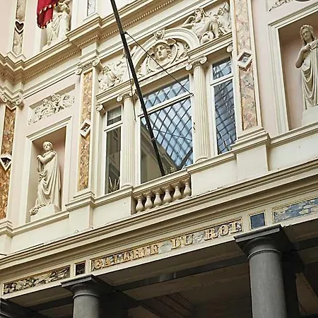 Des Galeries 4* בריסל