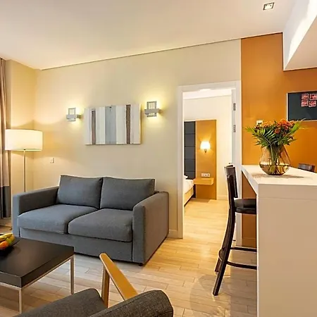 Apart-hotel B-aparthotel Grand Place