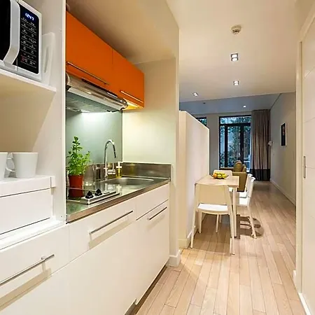 B-aparthotel Grand Place Apart-hotel 4*