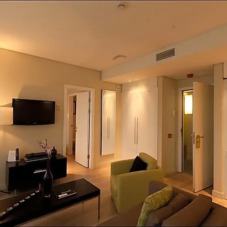 B-aparthotel Grand Place 4* Bruxelas