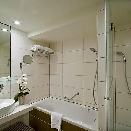 Apart-hotel B-aparthotel Grand Place 4*