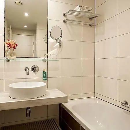 B-aparthotel Grand Place Apart-hotel 4*