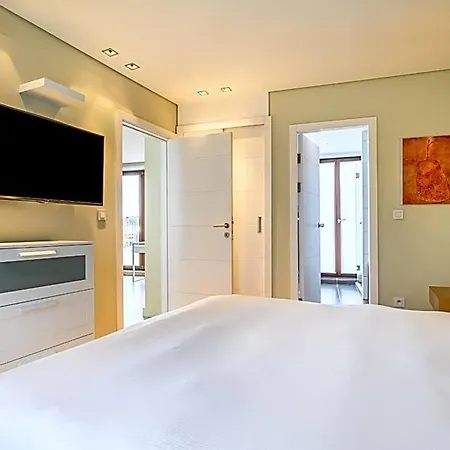 Apart-hotel B-aparthotel Grand Place Bruxelas