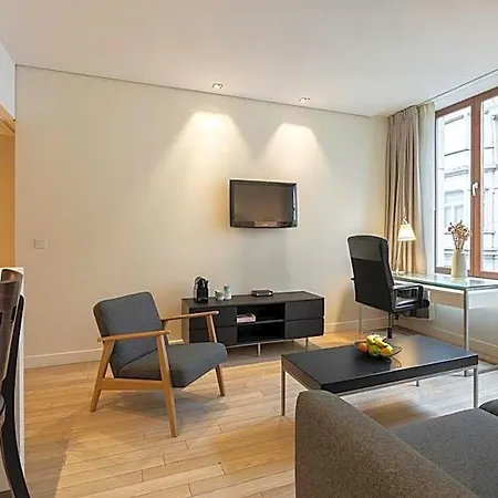 B-aparthotel Grand Place Apart-hotel 4*