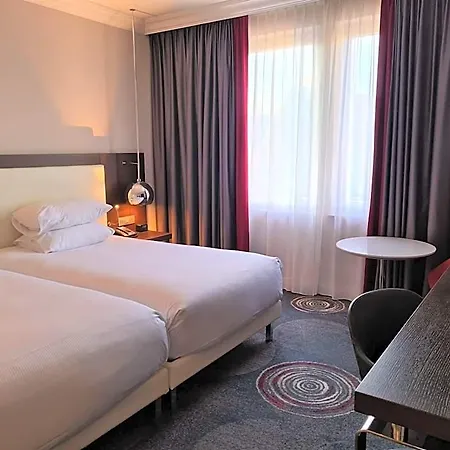 Hilton Grand Place Hotel 4*