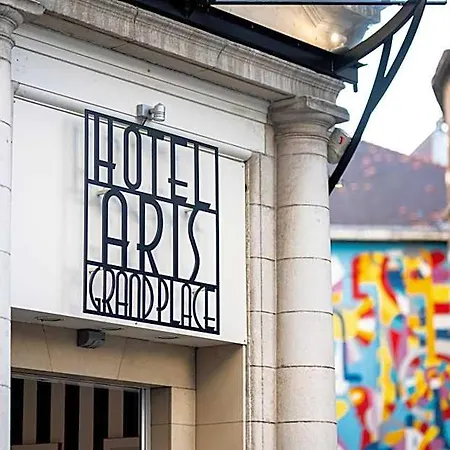 Aris Grand Place Hotel