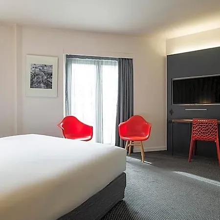 Hotel Aris Grand Place 3*