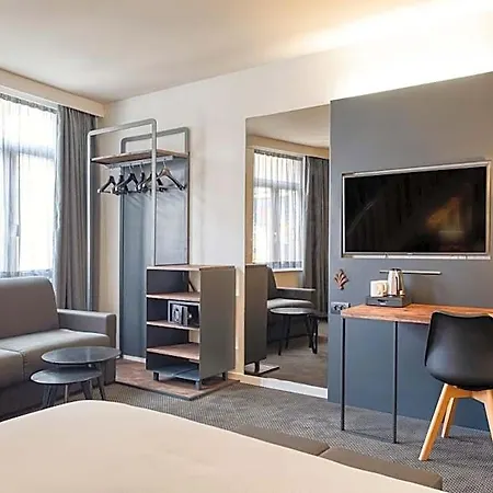 Aris Grand Place Hotel 3*