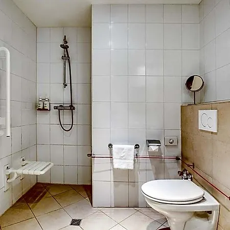 Schuman By Ihg 4*