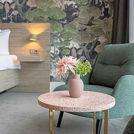 Der Valk Airport 4*