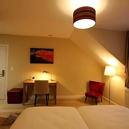 فندق Hooome 3*