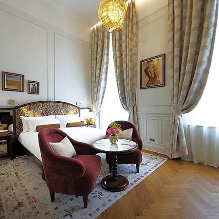 Fleur De Отель