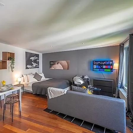 Otel Sensational In 4*