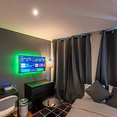 Otel Sensational In Brüksel